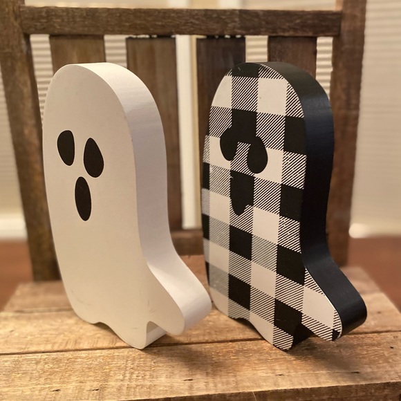 Halloween Ghost Wood Signs Set, White Ghost Shaped Sign, Black & White Ghost - Picture 4 of 16